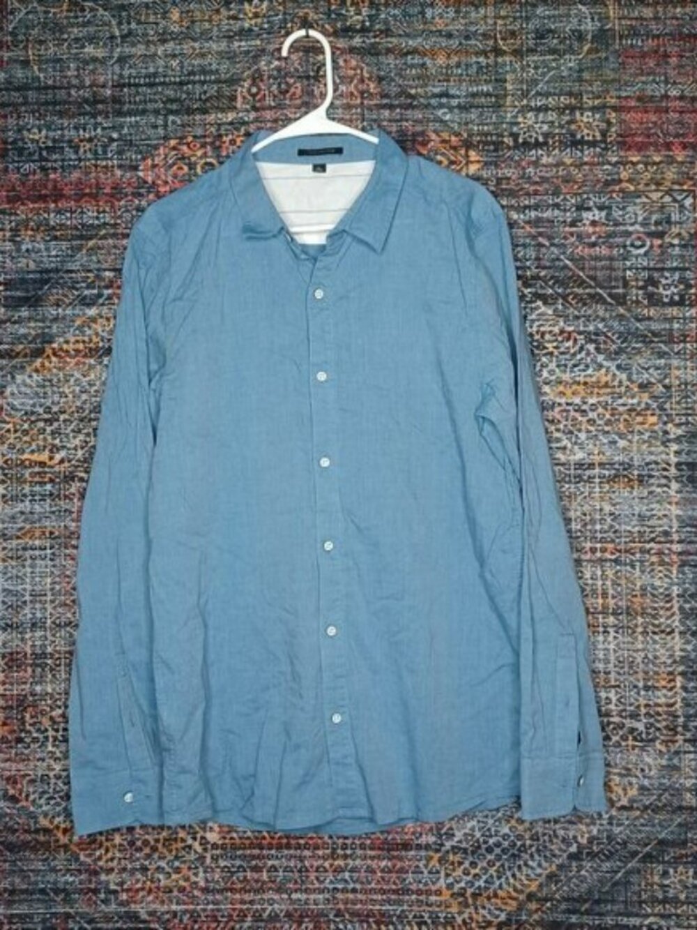 Travis Mathew mens blue woven button down shirt XL EUC